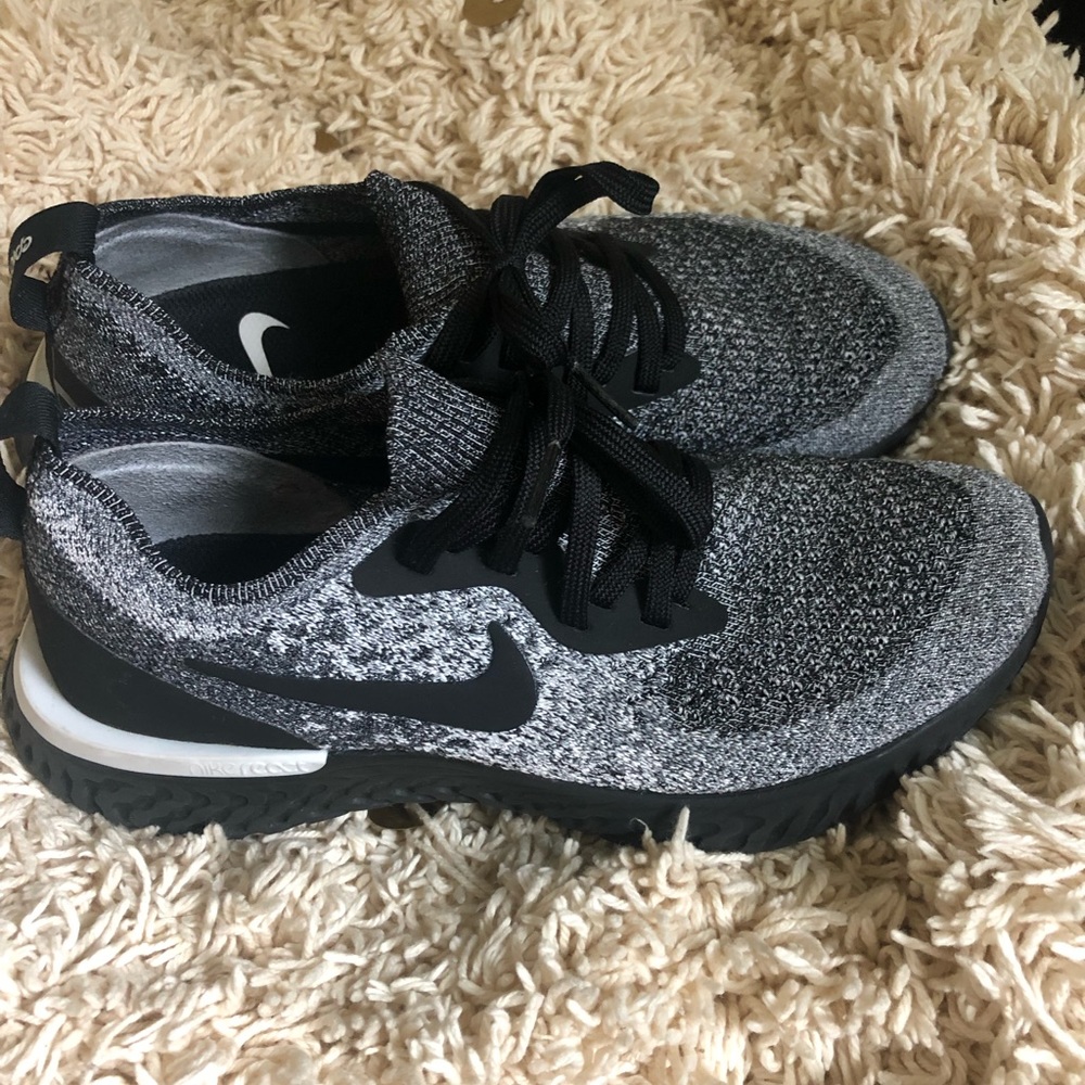 Nike Epic React Flyknit Running Shoe Women’s